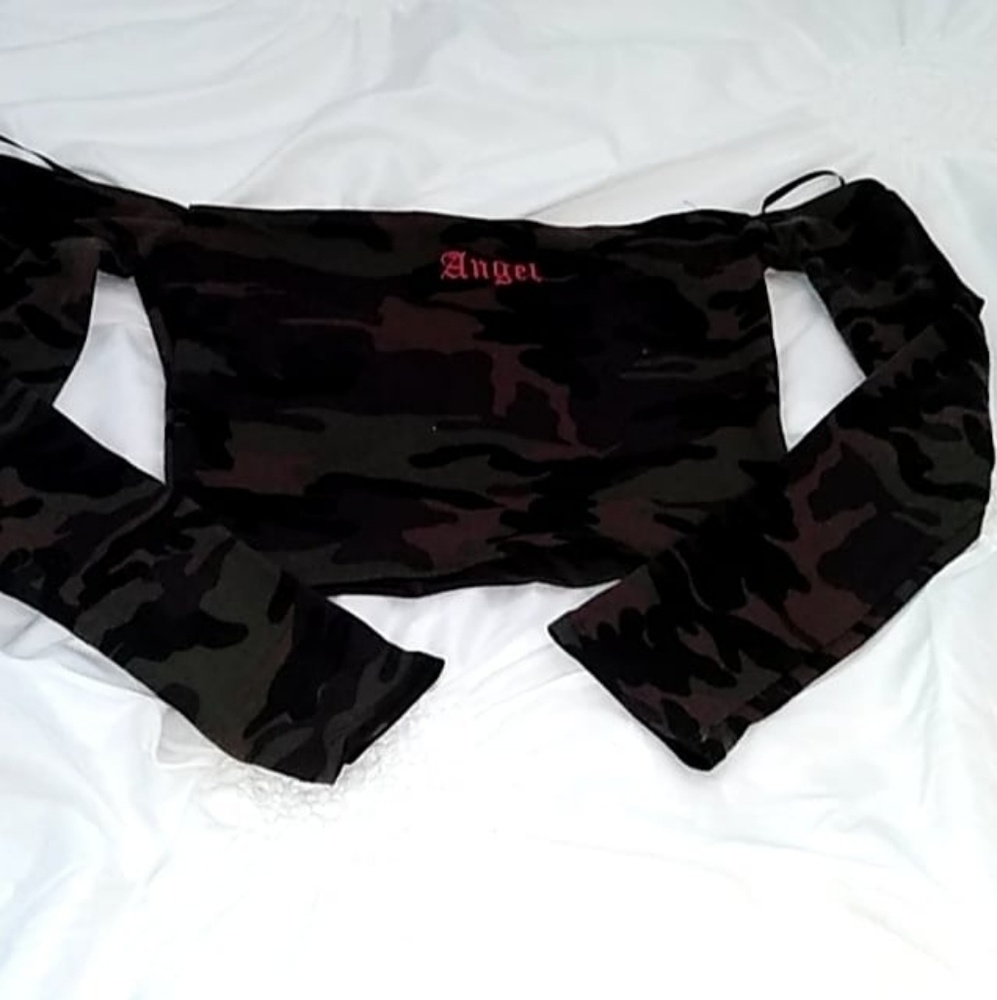 Off the shoulder camo crop top